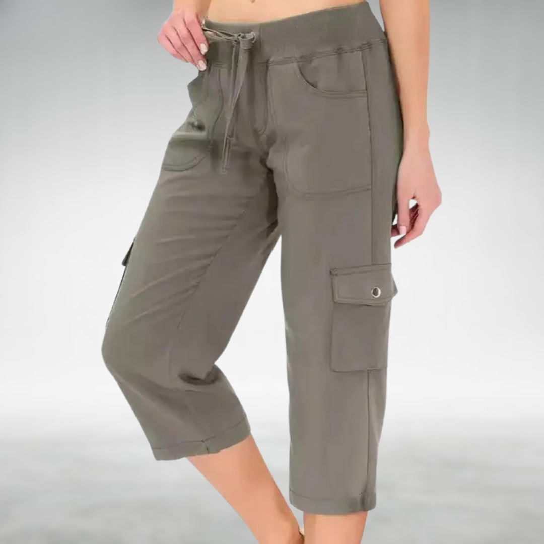 Julia™ | Cargo Capri Trousers with a Relaxed Fit