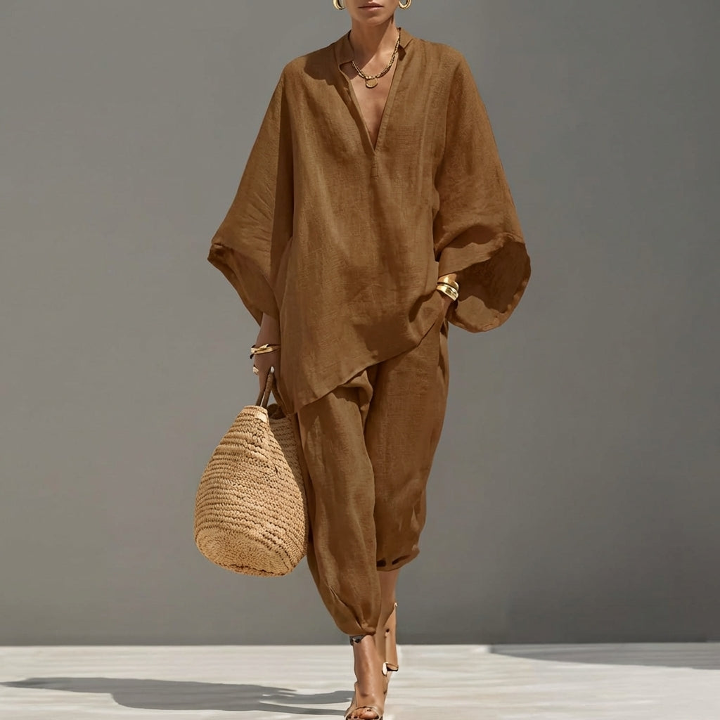 Marina | Women’s Casual Two-Piece Outfit with a V-neck