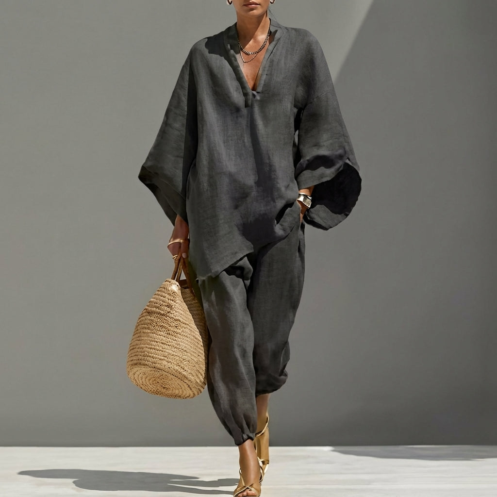 Marina | Women’s Casual Two-Piece Outfit with a V-neck