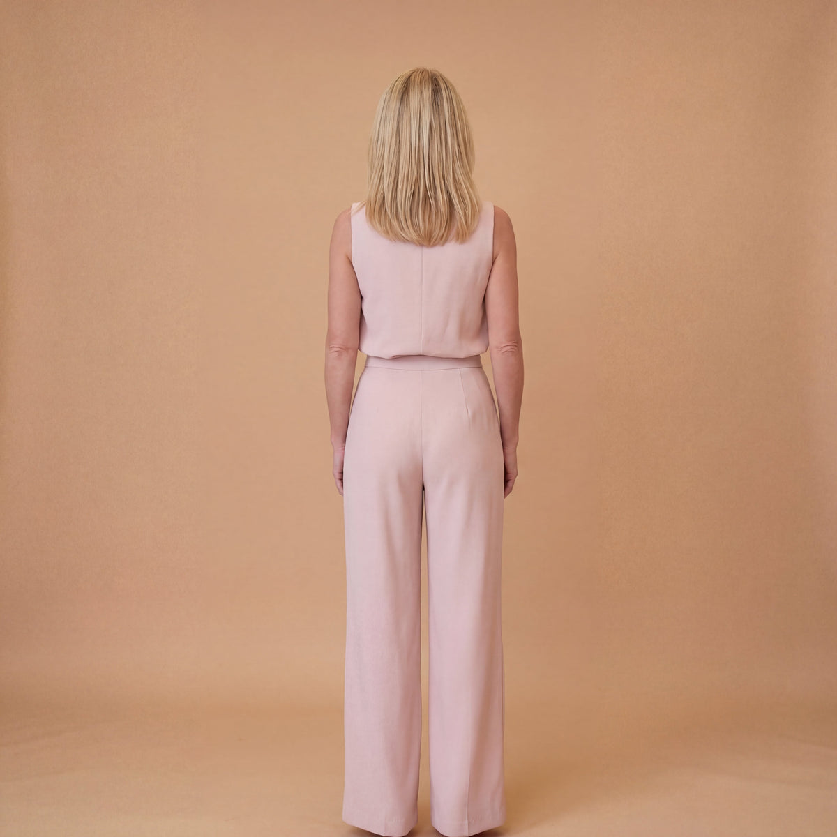 Wide Leg Jumpsuit – Round Neck Mid-Waist Fit for Elegant Styling
